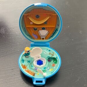 Vintage 1992 Polly Pocket "Jeweled Sea" compact by Bluebird Toys